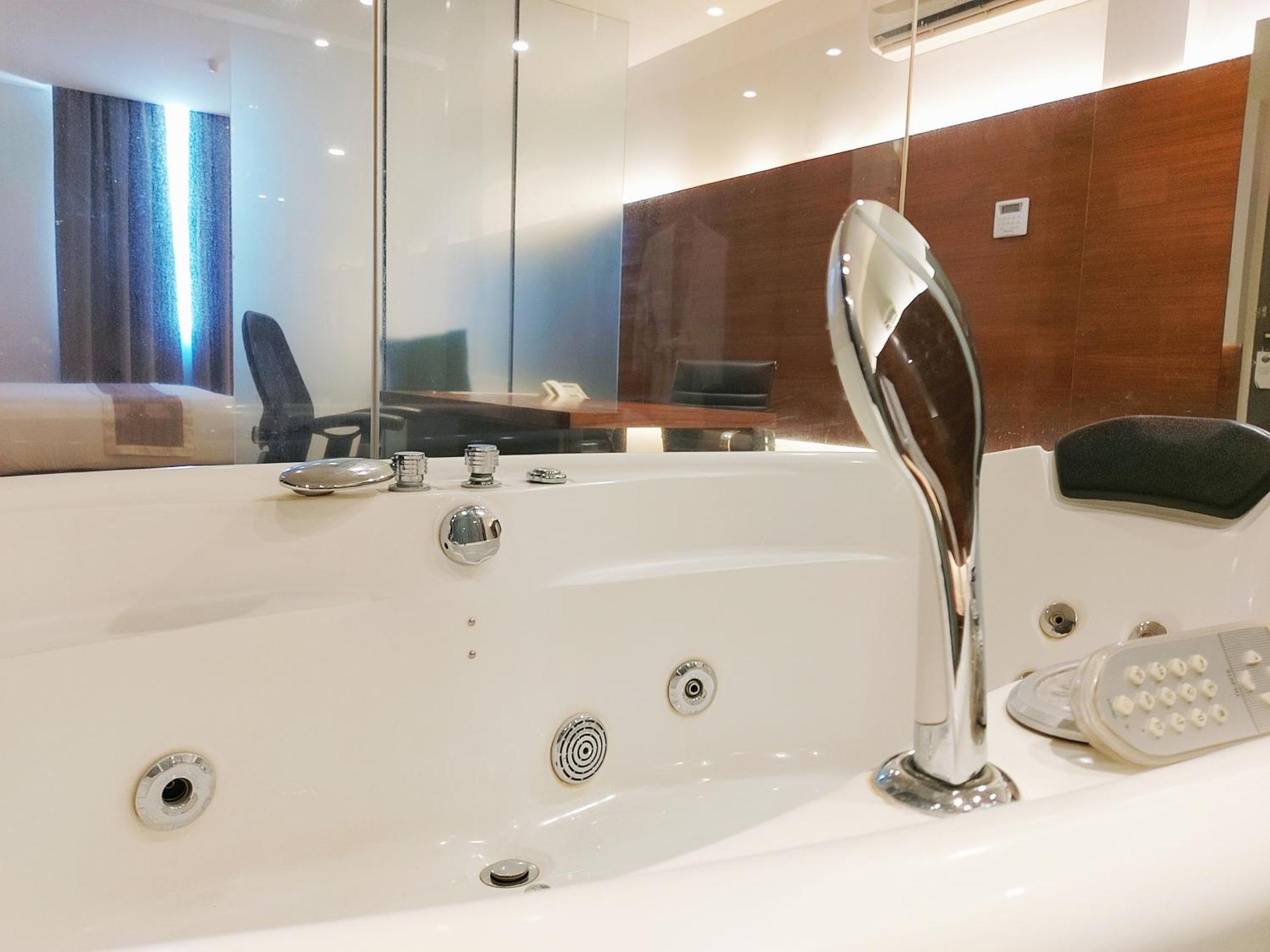 The Leverage Business Hotel - Bandar Baru Mergong Alor Setar Kültér fotó