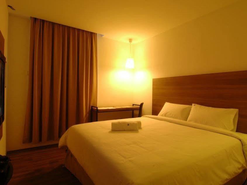 The Leverage Business Hotel - Bandar Baru Mergong Alor Setar Kültér fotó