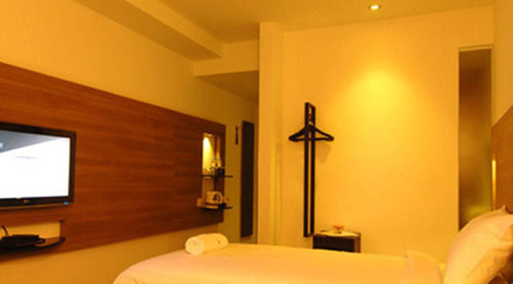 The Leverage Business Hotel - Bandar Baru Mergong Alor Setar Kültér fotó